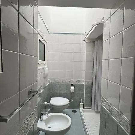 Vilă Mare E Ricordi -